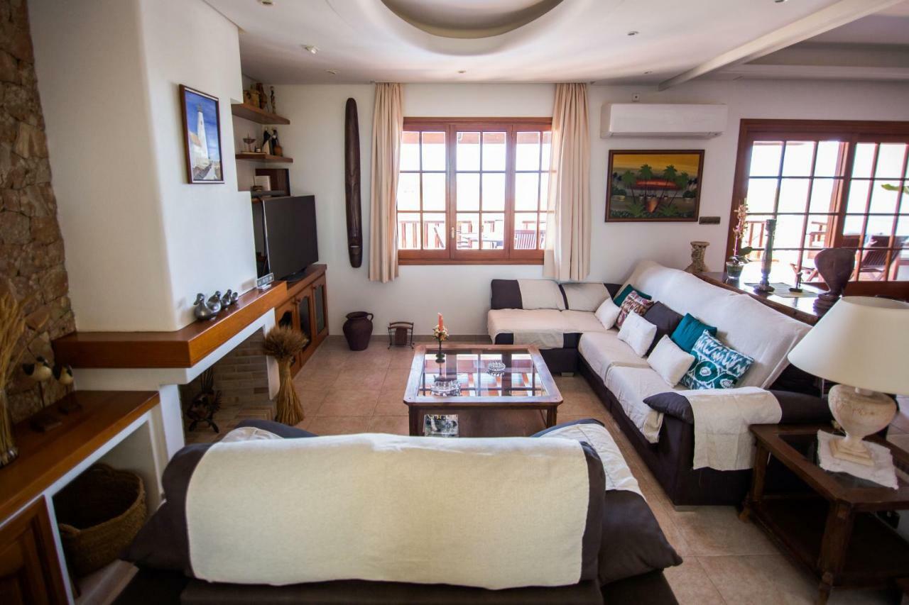 Villa Ca Na Vinya Cala Tarida  Bagian luar foto