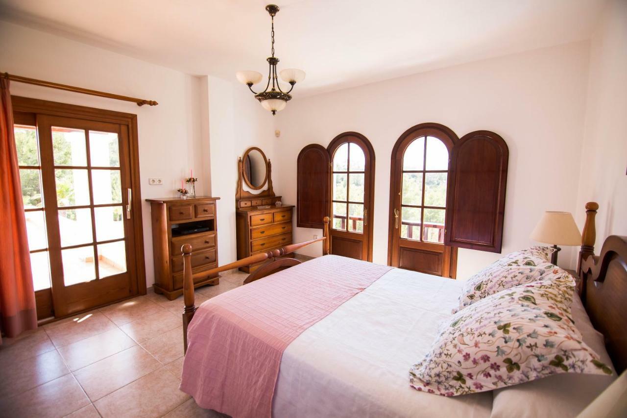 Villa Ca Na Vinya Cala Tarida  Bagian luar foto