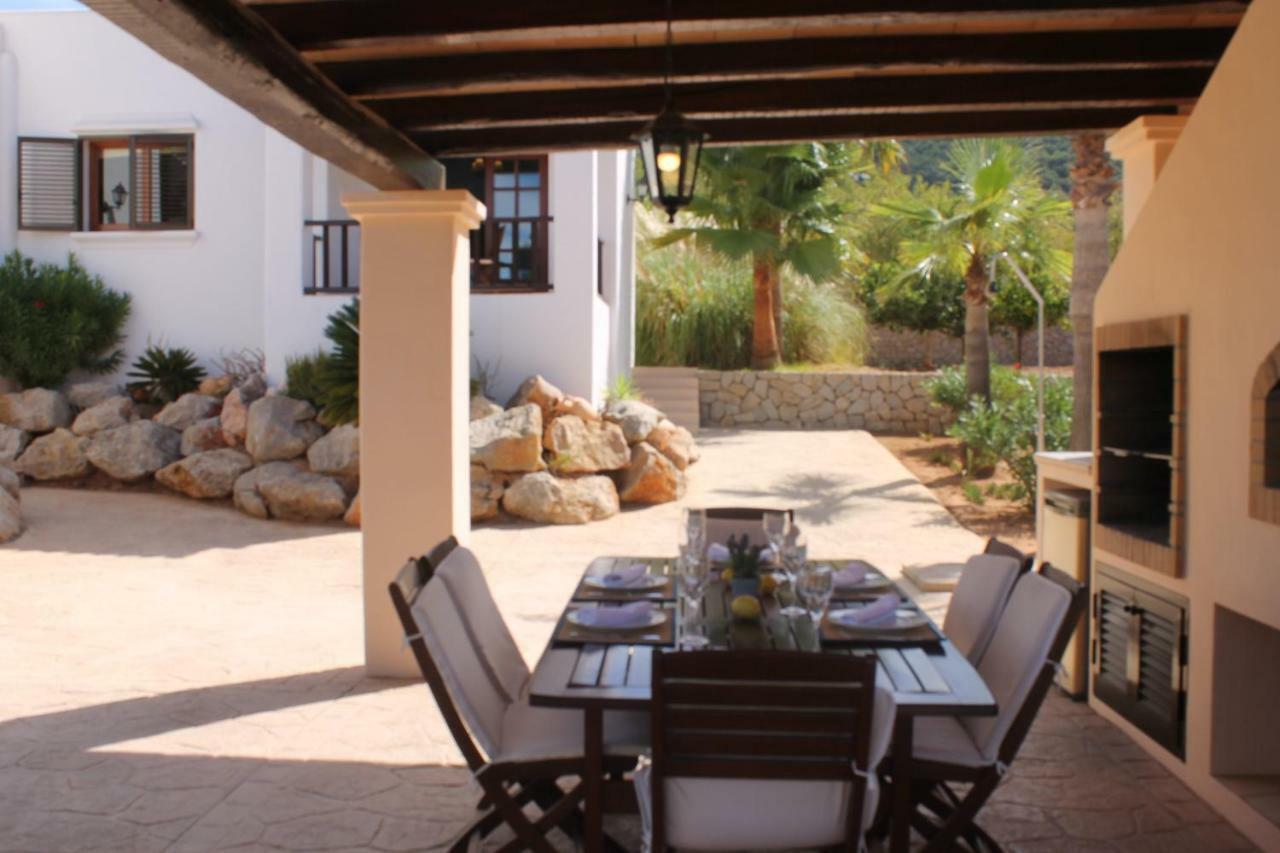 Villa Ca Na Vinya Cala Tarida  Bagian luar foto